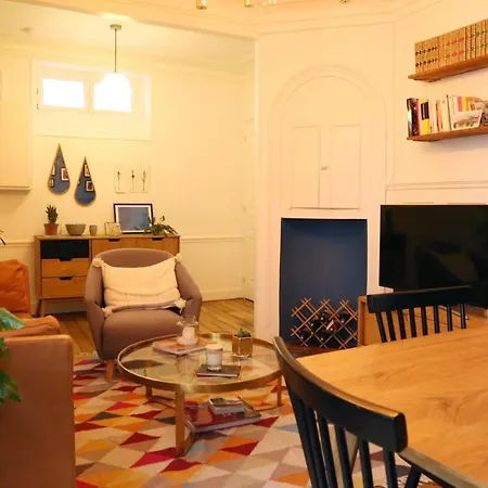 Charming Apartment In A Lively Neighbourhood! Paryż
