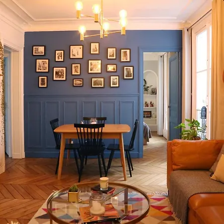 Charming Apartment In A Lively Neighbourhood! Paryż
