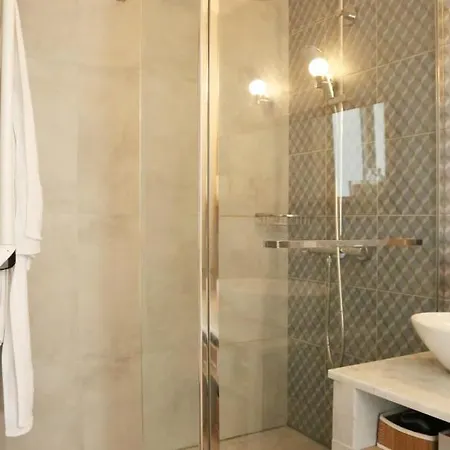 Charming Apartment In A Lively Neighbourhood! Apartament *